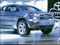 A-BAT Concept 的車架與底盤由單體車體平台打造，不論在都市巷道、或是停車場裡移動，都能提供有如轎車般的操控；而高速公路巡航、或每日通勤，A-BAT 也都能提供順暢的行車品質；此外，A-BAT Concept 以輕量化車體搭配 Toyota Hybrid Synergy Drive 混合動力科技，更是為了提供優異的油耗表現而設計。