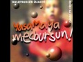 Oyalandık belki biz bu alemde - http://www.youtube.com/watch?v=qI66sH0n_TU