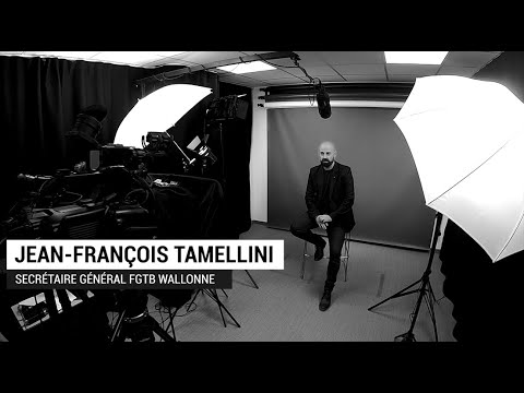 Transformer nos applaudissements en poings levés