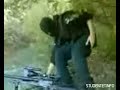 UCK ne Malesine e KumanovesTelevizioni kroat HTV ka publikuar pamjet e nje grupi te armatosur te shqiptareve ne Malesine e Kumanoves te cilet deklarohen se jane ish-pjesetare te Ushtrise Clirimtare Kombetare. Lajmin e ka bere te ditur agjencia maqedonase e lajmeve INA. Grupi i armatosur ne pamjet e publikuara deklarohet se eshte i armatosur per t'u mbrojtur nga organet shteterore te sigurise dhe nga garda e Car Llazarit, formacionet e se ciles sipas tyre jane te pranishem ne Maqedoni, perkatesisht ne rajonin e KumanovesUCK KLA AKSH Shqiperiaebashkuar FBKSH-AKSH FBKSH Albania Shqiperia Kosova