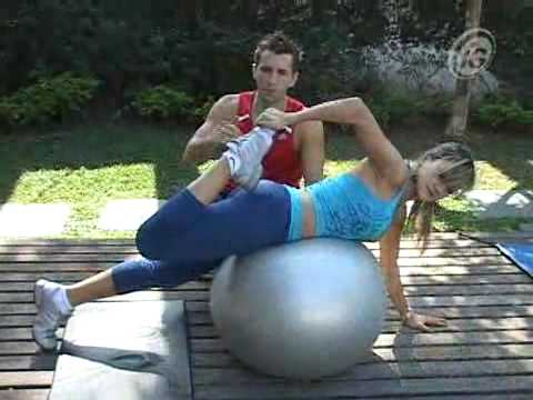 Vídeo: ejercicios de estiramiento con pelota 0 Vídeo: ejercicios de estiramiento con pelota