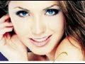 anahi rbd  canta primer amor otro rollo calidad audio video