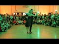 questa è probabilmente la più grande coppia di tango del momento, al mondo: http://www.youtube.com/watch?v=qL1wQbY9hz4&feature=youtu.be (Sebastian Arce and Mariana Montes dancing "The Evolution of Embrace" concept performance at the third gran milonga, Belgrade Tango Encuentro 4, Belgrade 13.04.2013.)