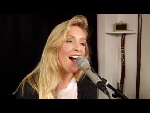 showstopper - In an exclusive performance for RyanSeacrest.com, Brandon & Leah perform their song