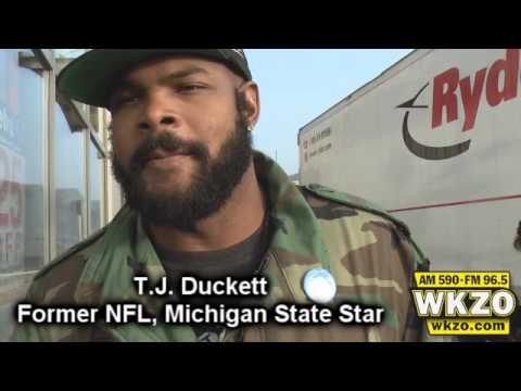 T.J. Duckett helped donate over 128 Thanksgiving meals to local Kalamazoo families on Wednesday November 21st, 2012. T.J. Duckett helped donate over 128 Thanksgiving meals to local Kalamazoo families on Wednesday November 21st, 2012.