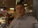 Katër vëllezër nga Kosova janë bërë tashmë të famshëm në Shtetet e Bashkuara për dhjetra restorantet e tyre të quajtur Famous Famiglia Pizzeria. Ditët e fundit vëllezërit Kolaj organizuan pranë sheshit Times Square të Nju Jorkut, një konkurs për ngrënien e picave si pjesë e një fushate promovimi për biznesin e tyre. Vëllezërit, të cilët erdhën në Shtetet e Bashkuara në vitet 70, e ngritën biznesin e tyre nga hiçi dhe tani janë duke e zgjeruar vazhdimisht. Kolegu ynë Ilir Ikonomi ishte në Times Square ku u bë promovimi si dhe në njërën nga piceritë në Broadway