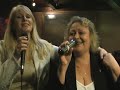 Sjoukje en dochter Lokatie café Bilgaard. Camera Tjalling Brookman.
