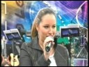 m�e e filha cantam ''andan�a'', muito bonito! mariana um pouco t�mida cantando muito bem com a maezona!