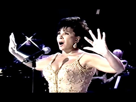 National Music Awards 2003 Dame Shirley Bassey Blog