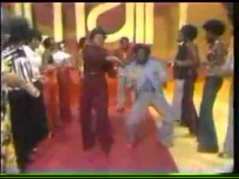 Don Cornelius Dances in Soul Train Line With Mary Wilson