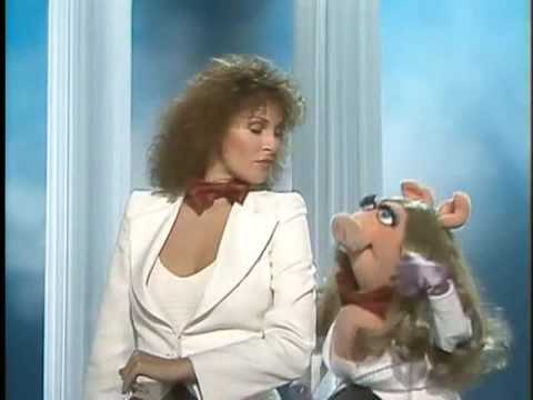The Muppet Show - Raquel Welch 
