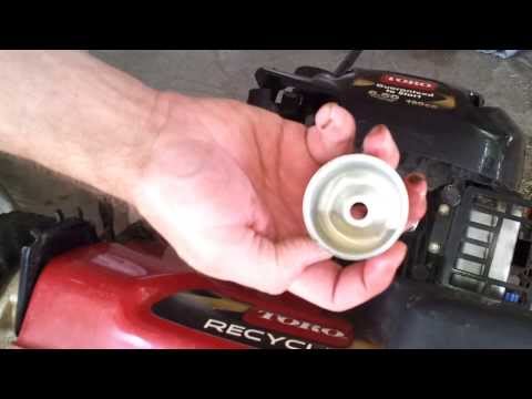how to clean carburetor on toro lawn mower