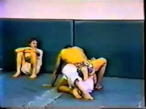 Rickson Sparring at Gracie Academy Torrance (1991)