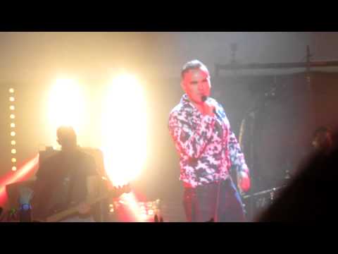 maladjusted - Morrissey performs Maladjusted, live at Hollywood High School in Los Angeles, California on March 2, 2013.