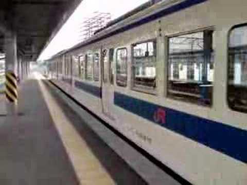 JR九州　４１５系（箱崎行き）【熊本駅到着】