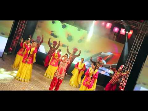 Miss Pooja Gidha Aah Chak 2014 Beautiful Song