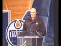 Mark Messier speaks at Edmonton ceremony