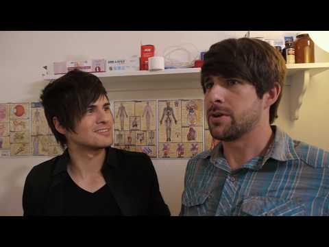 MY - Behind-the-Scenes & MORE: http://smo.sh/RashXTRAS Oishi Season 2 Trailer: http://youtu.be/jFlfDCMxOaA After Anthony and Ian find a space, strange things star...