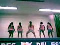 una muii penosa cituacion,, y una exibisionista...