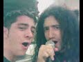 aunke tuvimos problemas tecnicos con el bajo(no suena)la version no keda mal para ser la primera vez ke la tocamos,no?jejeje