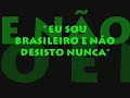 Empilhamento de Refrigerante e Condimentos Empilhamento de Refrigerante e Condimentos