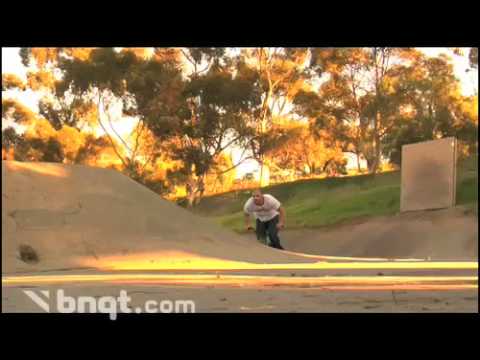 BMX BIKES TRICKS STUNTS CRASHES