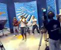 BANDA MOLEKE MANIA NA ESTA�AO SAT PROGRAMA BAGAGEM