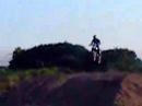 Leu de bixo no moto croz