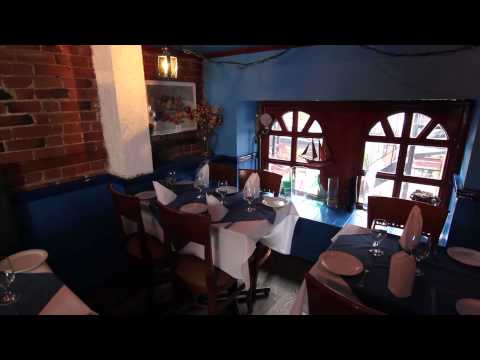 how to provide excellent customer service in a restaurant