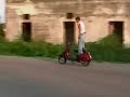 video divertenti accrobazie e follie con motorini