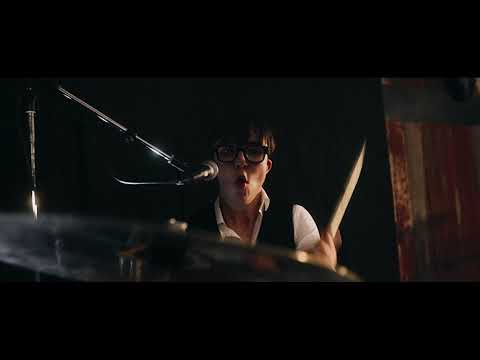 Dynamite Shakers - The Bell Behind the Door