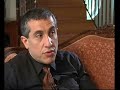 συνέντευξη στον Δαυίδ Ναχμία το 2007 για την εκπομπή ΤΙΜΗΣ ΕΝΕΚΕΝ της ΕΡΤ ERT. Ο Μανόλης Πρατικάκης γεννήθηκε στο Μύρτο Ιεράπετρας τον Σεπτέμβριο του 1943. Σπούδασε Ιατρική στο Πανεπιστήμιο Αθηνών. Είναι ψυχίατρος, διδάκτωρ του Πανεπιστημίου Αθηνών. Πρωτοπαρουσιάστηκε στα γράμματα γύρω στα 1970 με δημοσιεύσεις σε περιοδικά. Έχει γράψει 13 ποιητικές συλλογές, κριτικά κείμενα και άρθρα. Ποιήματά του έχουν μεταφραστεί σε πολλές γλώσσες. Έχει συνεργαστεί σε ανθολογίες και περιοδικά, ελληνικά και ξένα, και έχει συμμετάσχει σε πολλά συνέδρια. Το 1999 ήταν υποψήφιος για το Ευρωπαϊκό Αριστείο Λογοτεχνίας με το βιβλίο του 