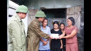 Trưởng Ban Dân vận Tỉnh uỷ, Chủ tịch Uỷ ban MTTQ tỉnh Nguyễn Văn Hồi thăm, tặng quà người dân chịu thiệt hại nặng nề do bão số 3 tại TP Uông Bí