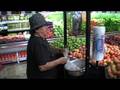 Abuelito en la marketa 10-10-'08