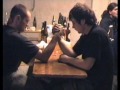 Keule vs. Marianne Armdrücken Armwrestling till Kiss Keule vs. Marianne Armdrücken Armwrestling till Kiss