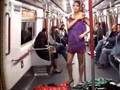 怪人出現!MTR無端端除晒衫 Undressing in the MTR