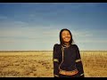 no video
urna chahar tugchi: buuvei, from the album amilal (2005)
urna chahar-tugchi comes from a family of nomads in the heart of the ordos grassland. being raised between horses and sheep, surrounded by head-high grass and sand dunes, she was marked by the feeling of the endless expanse of the steppe. her grandma and her parents taught her to sing hundreds of traditional songs, and even today she collects songs and stories from her home country. in her own songs as well she expresses her special love for the poetry of the mongolian language and for the breathing of an endless sky within the mongolian melodies.
please visit: http://www.urna.de
urna (vocal)
djamchid chemirani (zarb)
zoltan lantos (violin)
keyvan chemirani (zarb, daf, udu)