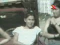 hip hop chileno

yo se que nadie te dobla joven de la pobla yo leng�a d�ra te saluda 
con 1 hola tienes que sacarte la chapa de mal vestido mal oliente 
mala gente que vive entre delincuentes eso lo dice las mentes 
dominadoras que te aplastan en cualquier parte a todas horas en 
un programa muestra a gente de un lugar sin siquiera conocer la 
realidad no hablo con politica solo quiero ver la caridad con 
claridad con realidad.
coros: yo se que nadie te dobla tienes que tirar pa�rriba joven 
de la pobla.
en esta ciudad grande llena de suciedad gigante llenos estan los 
canones unos piensan que arriba esta lleno de cuicos los otros 
piensan que domesticos son todos los humanos de una poblacion yo 
veo lo que creo y lo digo en esta cancion x que el ser humano 
real esa es la cuestion rico de media y pobre mi mundo esta en 
union. yo ataco las frutas podridas que trara de podrir el cajon.
coros: yo se que nadie te dobla tienes que tirar pa�rriba joven 
de la pobla.
break�somos somos gente gente somos! mi cru y mi mensaje es 
universal cuando era muy chico yo vivia muy mal yo soy de un 
sector mas o menos marginal pero tengo el derecho como humano 
igual de vivir bien comer bien vestirme bien y estar bien con 
la gente de distinta raza o que no tengan igual casa que la mia
yo se que en mi casa hay mucha cabida para gente que quiera 
que yo los respete pero si quieren respeto que a ti tambien te
respeten pero te respeten
coros: yo se que nadie te dobla tienes que tirar pa�rriba joven 
de la pobla