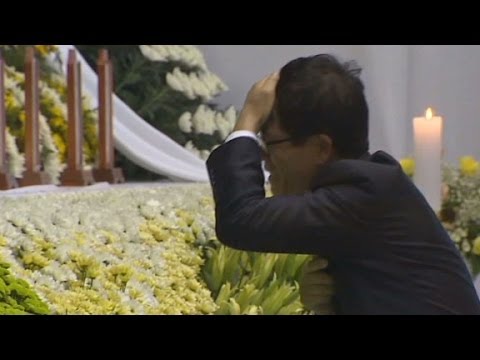Memorial gives outlet for rare emotions for students lost