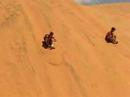 Crazy carpet sur sable