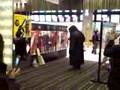 「クローズゼロ」に興味深々なチェーンソー男