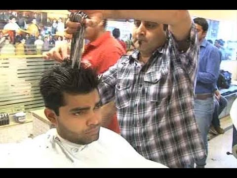 Using - Hairdresser grooms Umar Akmal using 14 scissors for Henna Ceremony https://www.youtube.com/dunyanews1 Don't forget to