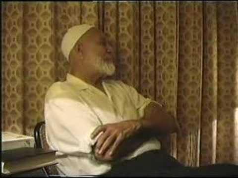 Sheikh Ahmed Deedat : Debate With American Soldiers (2/11)