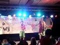 Tobias en Dorus duiken in de zee