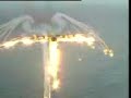 Increible avión que lanza fuego parece un ave fénix