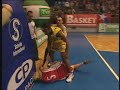 \"Female Rodman\" Elaine Powell KO a Polish player \"Female Rodman\" Elaine Powell KO a Polish player