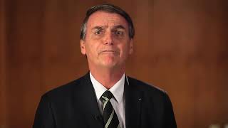 Bolsonaro exonera ministro