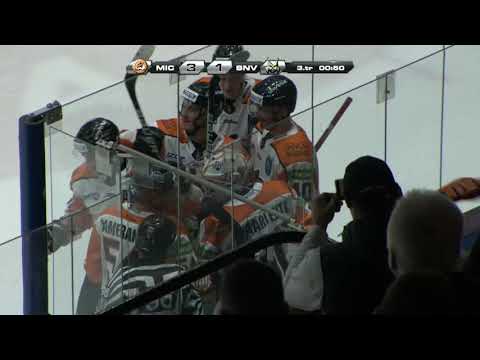 Brankár Karolus Kaarlehto strelil gól do prázdnej brány.