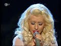 christina aguilera is singn hurt live