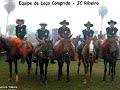 Equipe da JC RIBEIROna disputa do Laço compridona chácara Taboca emAquidauana - MS, dias 14 e 15de Junho de 2008.Video Editado por K4r0LoK4